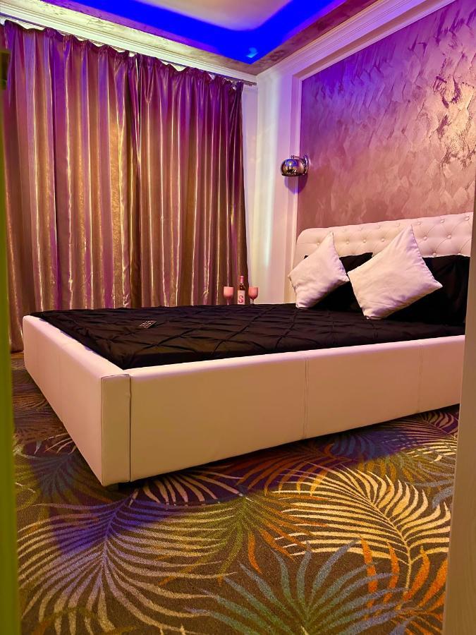 Silver Apartaments นาโวดาริ ภายนอก รูปภาพ